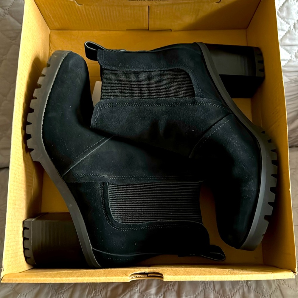UGG women black boots size 10